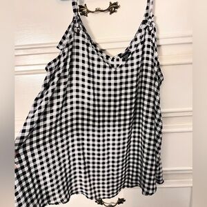 Torrid Monochrome Checkered V-Neck Top Size 18-20